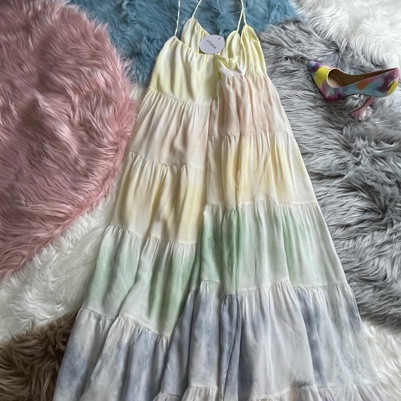 LAST ONE! Storia's MOST POPULAR Pastel Tie Dye Maxi W/TONS of Luscious Fabric - Picture 15 of 16